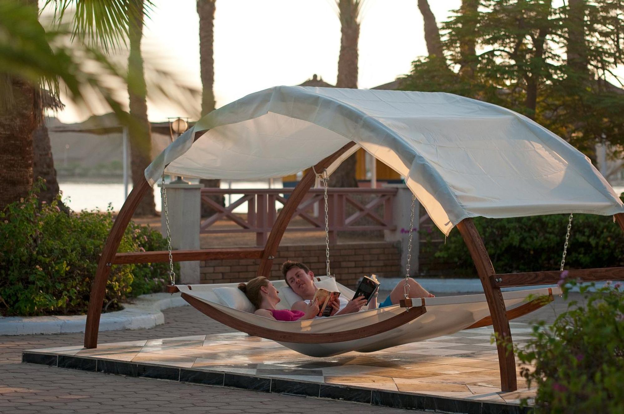 Iberotel Palace - Adults Friendly 16 Years Plus Šarm aš-Šajch Exteriér fotografie A hammock with a canopy
