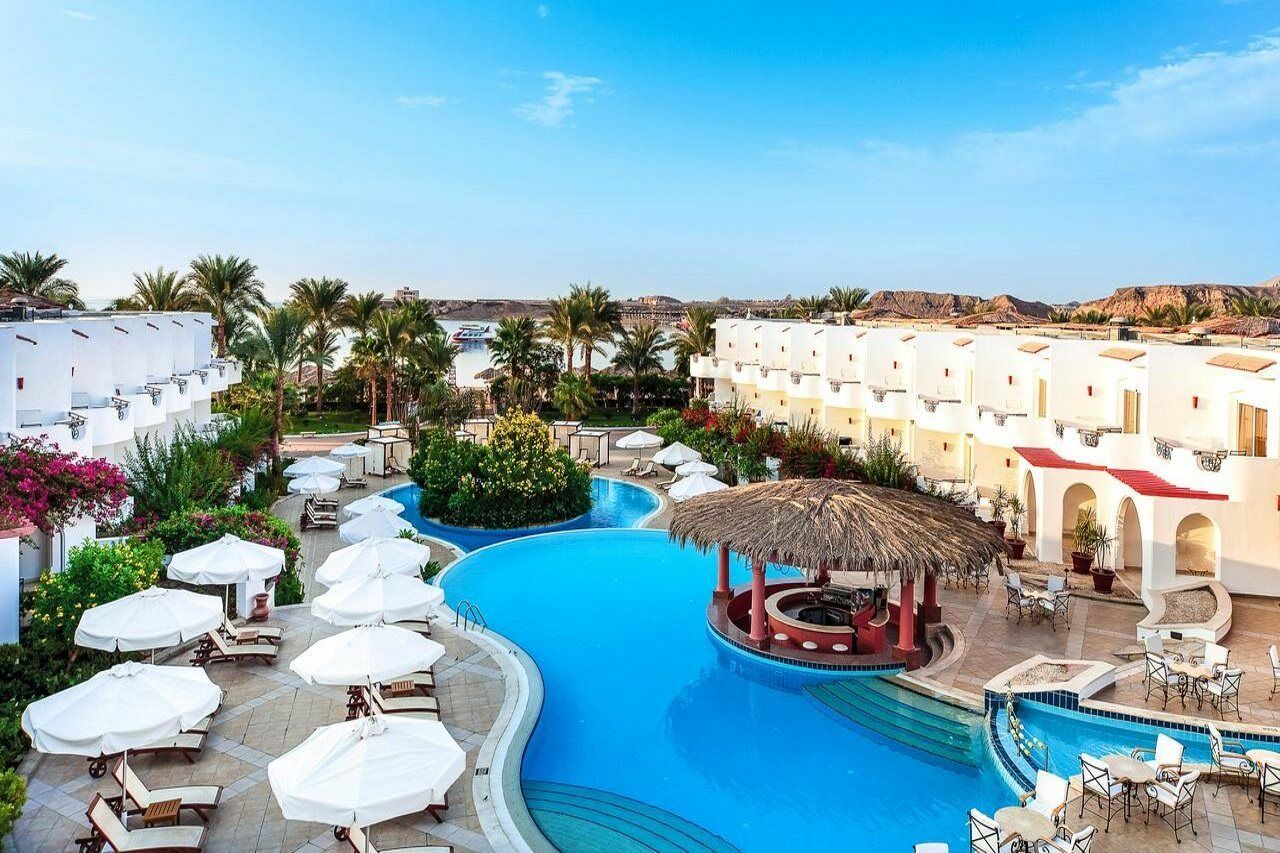 Iberotel Palace - Adults Friendly 16 Years Plus Šarm aš-Šajch Exteriér fotografie The swimming pool at the Iberostar Grand Hotel Melia, Hurghada